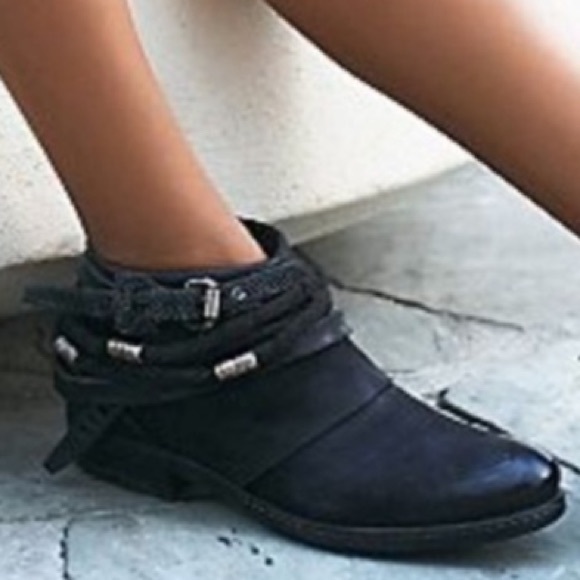 Free People Shoes - A.S. 98 x Free People “Triumph” Ankle Boots Size 9
